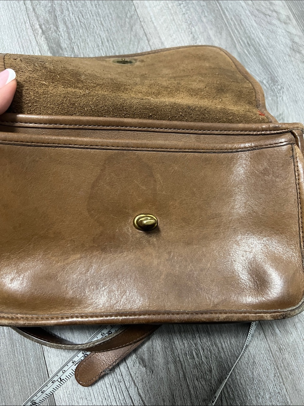 vintage Coach City bag, likely from the 1980s or 1990s/ leather - Picture 14 of 15